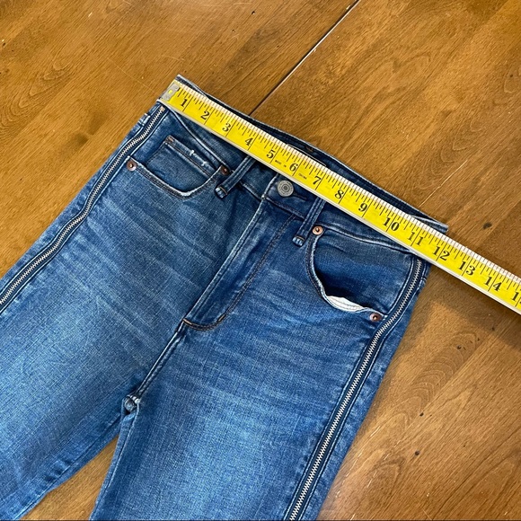 Abercrombie & Fitch Women's Medium Wash Denim Blue Zipper Leg High Rise Jeans 25 - Picture 8 of 11